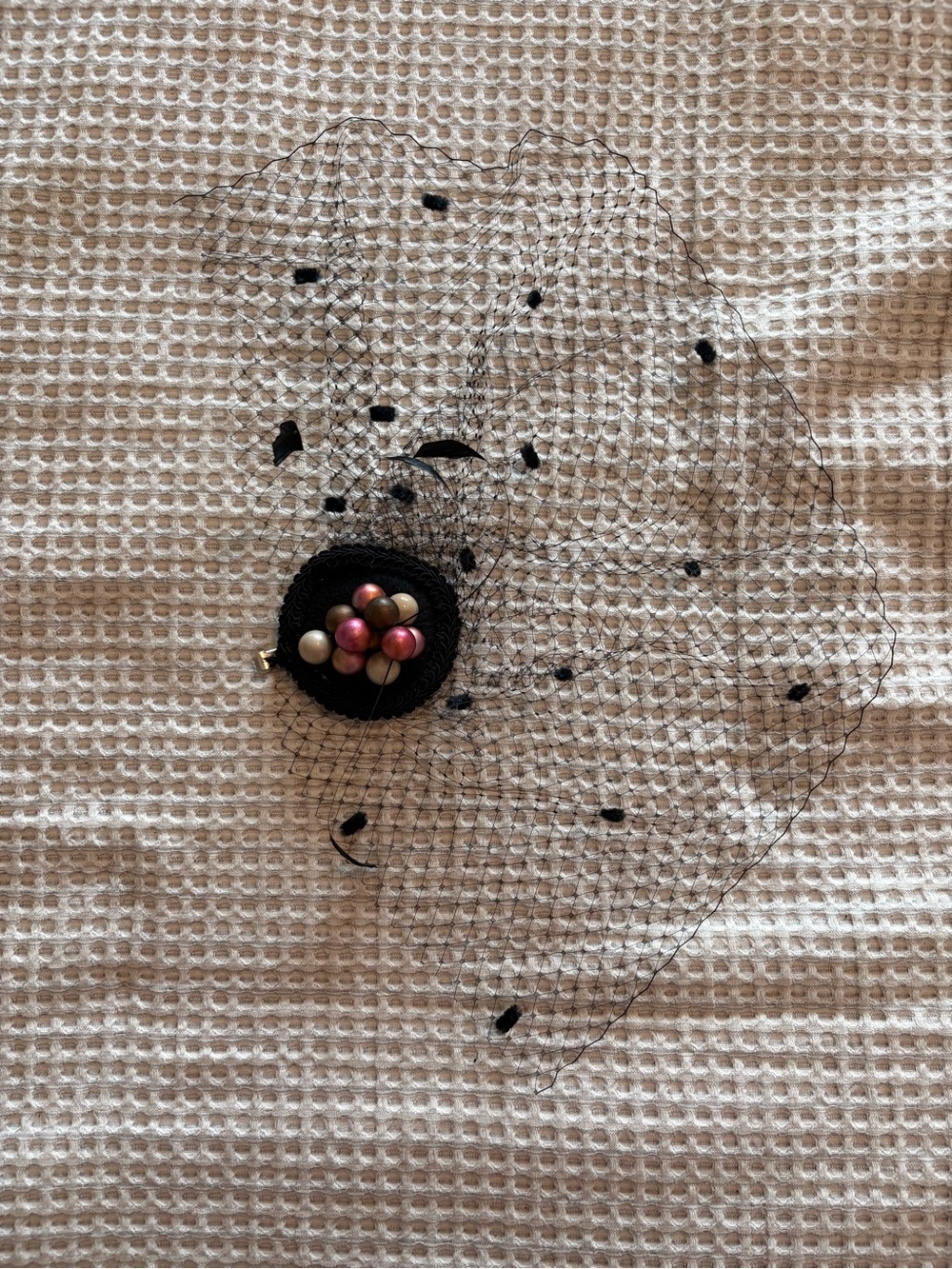 Black Veiled Fascinator with Feathers and Pink Pearl Accents - Picture 5 of 12